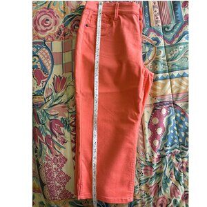 ❣️❣️JUST POSTED❣️❣️  Liz Claiborne Women's Sara Crop Mid-Rise Capri Pants